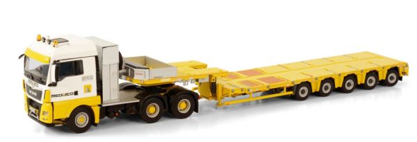 WSI01-3684 - MAN TGX XLX 6x4 con portaequipos NOOTEBOOM MEDIACO - 1