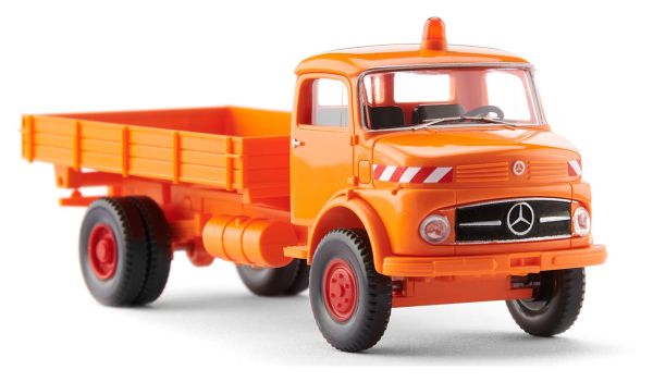 WIK089506 - MERCEDES-BENZ LAK 710 4x2 autocargador naranja - 1