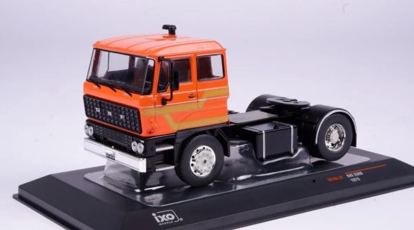 IXOTR146.22 - 1975 DAF 2800 4x2 naranja - 1