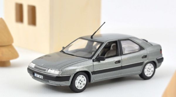 NOREV154207 - CITROËN Xantia 1993 gris gavión - 1