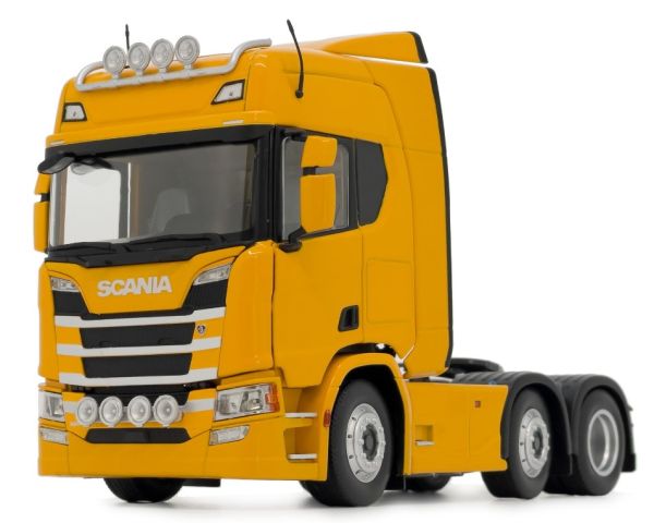 MAR2015-04 - SCANIA R500 series 6x2 Amarillo - 1