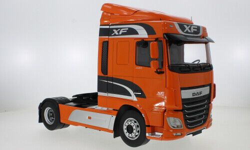 PRX30210 - DAF XF Space Cab 4x2 2016 Naranja - 1