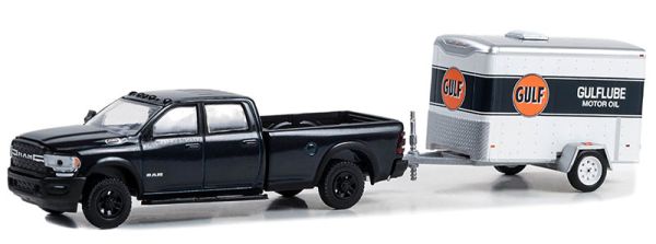 GREEN32290-D - DODGE Ram 2500 2023 con remolque GULF OIL de la serie Hitch & Tow, en blíster - 1