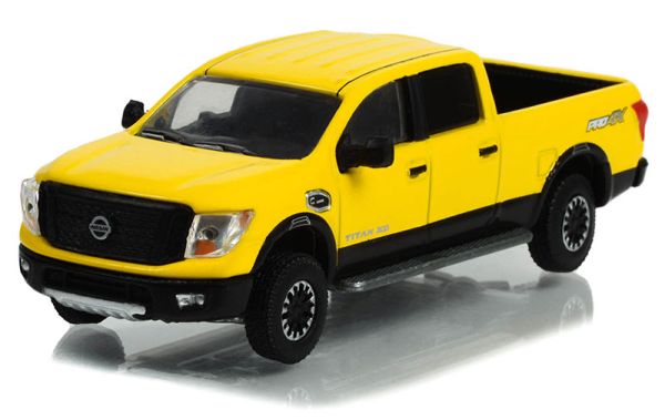 GREEN35250-E - 2018 NISSAN Titan XD Pro-4x de la serie ALL TERRAIN en blister - 1