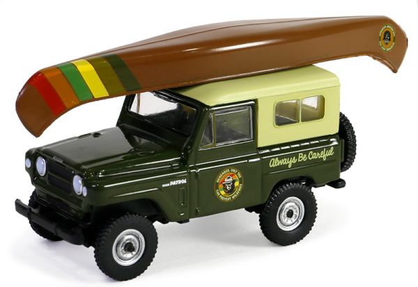 GREEN38060-F - NISSAN Patrol 1980 con canoa en el techo de la serie SMOKEY BEAR en blister - 1