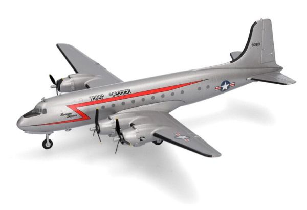 HER573177 - Douglas C-54 Skymaster U.S. Air Force bombardero - 1