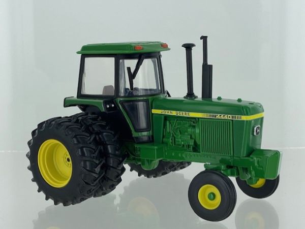 BRI43380 - JOHN DEERE 4440 2wd ruedas gemelas traseras - Edición limitada de 2500 uds. - 1