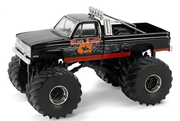 GREEN49150-C - CHEVROLET Silverado 1987 Monster truck - BLACK KNIGHT de la serie KINGS OF CRUNCH en blister - 1