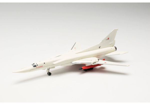 HER572149 - TUPOLEV TU-22M3M Backfire. prototipo - 1