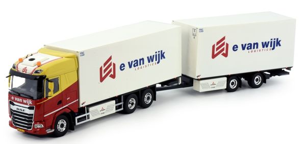 TEK83729 - DAF XG+ 6x2 camión recto con remolque 2 Ejes Transporte E. VAN WIJK - 1