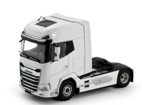 TEK85243 - DAF XG+ 4x2 blanco - 1