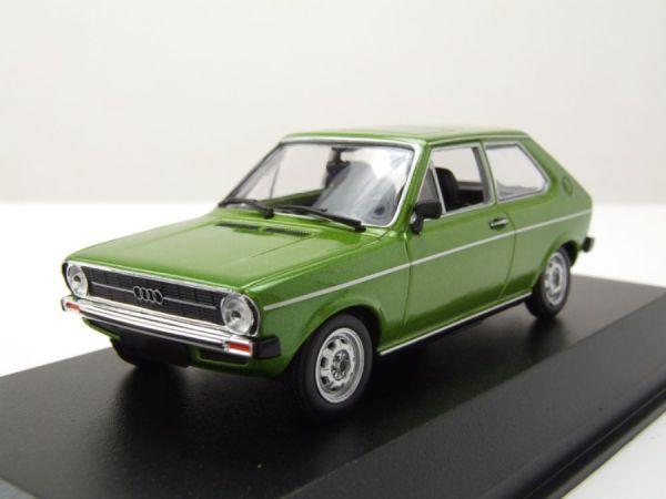 MXC940010400 - 1975 AUDI 50 verde - 1