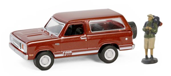 GREEN97160-C - PLYMOUTH Trail Duster 1978 con figurita de la serie THE HOBBY SHOP en blister - 1