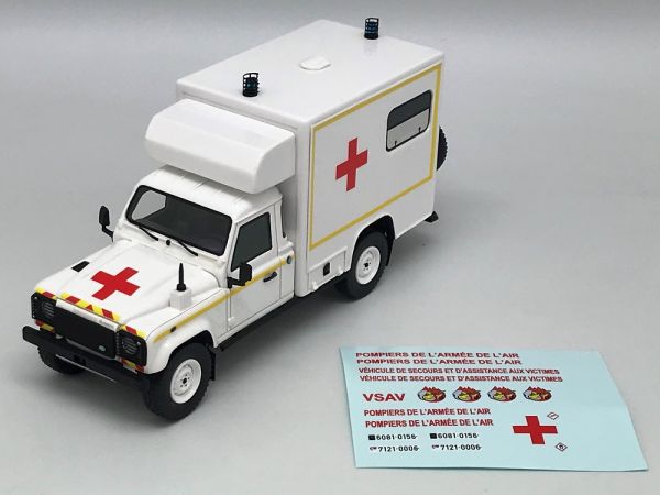 ALARME0056 - LAND ROVER 130 Army Ambulance Blanco - Limitado a 200 piezas - 1