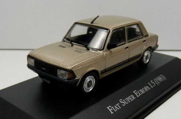 MAGARGAQV22 - FIAT Super Europa 1.5 1983 beige metálico con folleto - 1