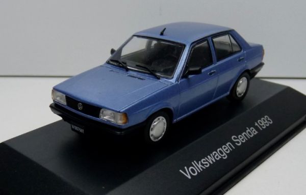 MAGARGAQV30 - VOLKSWAGEN senda 1993 azul metálico con folleto - 1