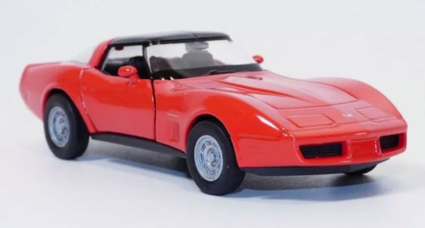 WELCH49720W - 1982 CHEVROLET Corvette Coupe rojo - 1