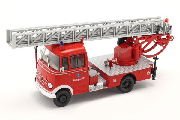 G190E010 - MERCEDES-BENZ L319 Bomberos de Walsrode - 1