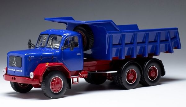 IXOTRUD004 - MAGIRUS Jupiter 6X6 Tipper Azul - 1