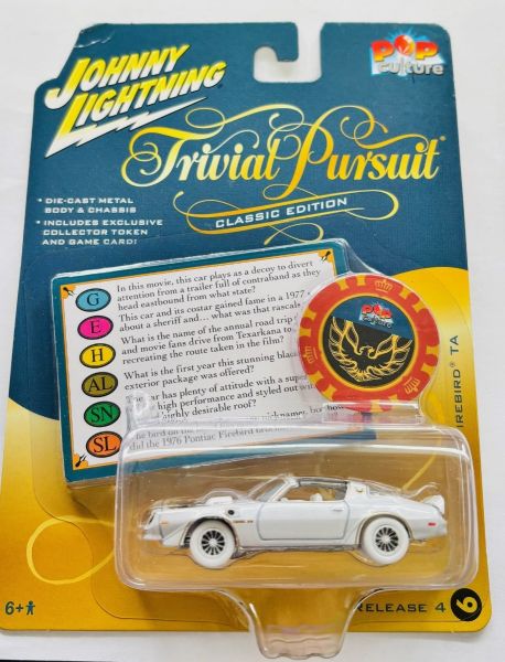 JLPC009-F-BLANC - PONTIAC Firebird TA 1977 Blanco - TRIVIAL PURSUIT - de la serie POP CULTURE 2022 en blister - 1