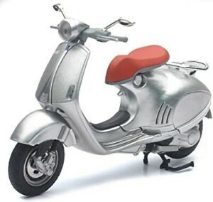 NEW57853A - VESPA 125 ETS gris - 1