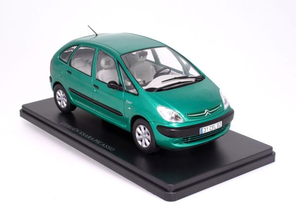 G111V059 - CITROEN Xsara Picasso verde - 1