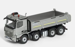 NZG1066/55 - MERCEDES-BENZ Arocs 8x4 volquete MEILLER Gris plata metalizado