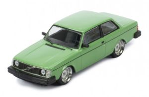 IXOMOC312 - VOLVO 242 Custom 1980 verde