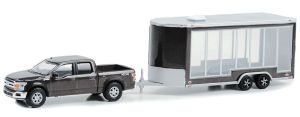 GREEN32280-D - FORD F-150 Lariat 4X4 2020 gris con remolque acristalado de la serie HITCH & TOW en blister