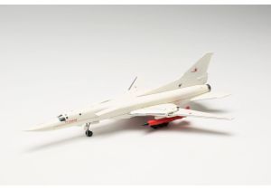 HER572149 - TUPOLEV TU-22M3M Backfire. prototipo