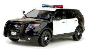 MMX73996 - FORD Interceptor utilitario 2015 Policía con sonidos y luces Negro