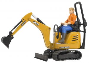 BRU62002 - Miniexcavadora JCB 8010 CTS con 1 personaje Escala: 1/16