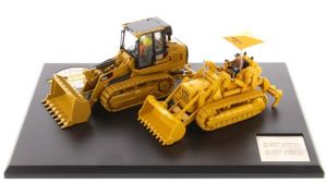 DCM85559 - Conjunto Evolution Series con dos cargadoras de orugas CATERPILLAR; la 977 y la 963k con conductores