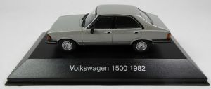 MAGARG45 - VOLKSWAGEN 1500 1982 sedan 4 puertas gris vendido en blister