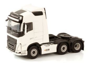 WSI03-2042 - VOLVO FH5 Globetrotter 6x2 Twin Steer Blanco