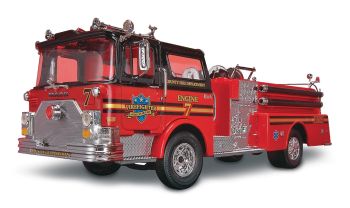 REV11225 - MACK Bombero para armar