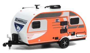 GREEN34120-D - Caravana Winnebago Winnie Drop 2016 de la serie HITCHED Homes en blister