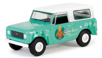 GREEN38060-B - HARVESTER Scout 1961 verde de la serie SMOKEY BEAR en blister