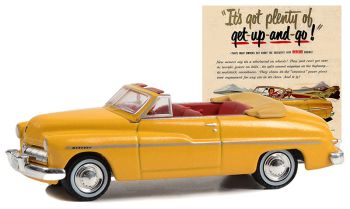 GREEN39130-B - MERCURY Eught cabriolet 1946 amarillo de la serie VINTAGE AD CARS en blister