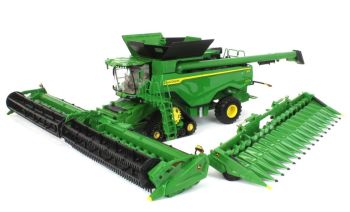 ERT45759 - Cosechadora sobre orugas JOHN DEERE X9 1000 con 2 cortes - Prestige Collection