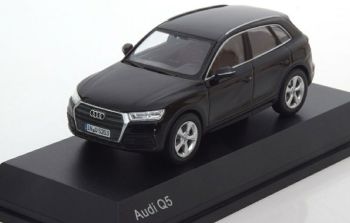 SPA5011605633 - AUDI Q5 negro