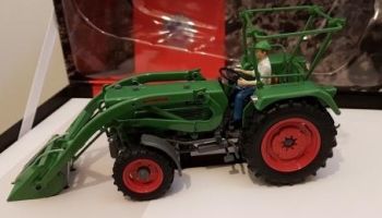 UH6232 - FENDT 3S 4wd con cargador - Modelo TRAKTORADO 2019