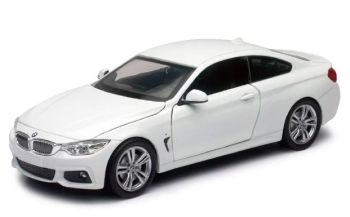 NEW71263K - BMW serie 4 pack deportivo Blanco