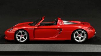 MXC940062631 - 2003 Porsche Carrera GT Rojo