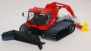 JC0410 - PISTENBULLY 400 pisanieves con cabrestante Escala: 1/32