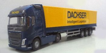 EMEK81137 - VOLVO FH 4x2 con remolque de 3 ejes DACHSER