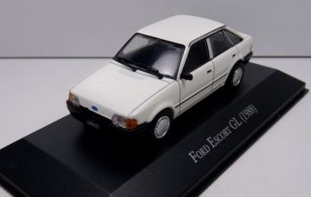 MAGARG53-01 - FORD Escort GL 1988 Blanco en blister