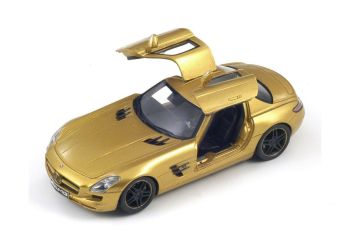 SPAS1023 - MERCEDES SLS AMG con puertas abiertas 2009 Oro