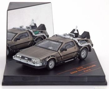 VIT24010 - Posición de carretera de Delorean DMC 12 de la película Regreso al futuro II